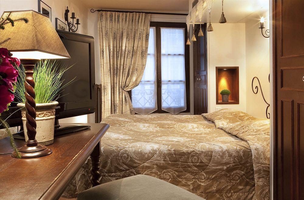แคสเท็กซ์ โฮเต็ล Hotel ปารีส ภายนอก รูปภาพ